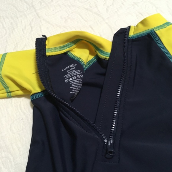 12-18m (4/$20) One-Piece Rashguard by George - Picture 3 of 5